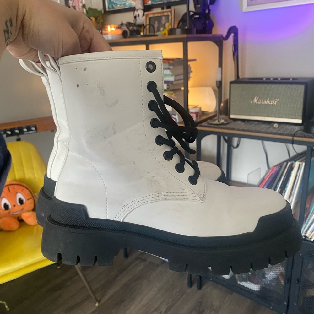 Size 6 White Boots from Forever 21